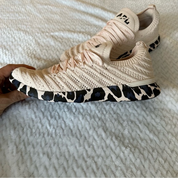 APL TechLoom Wave Creme/Black/Leopard size 7 - Picture 3 of 8